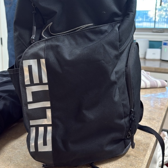 Nike Elite Basketball Bag - Picture 1 of 6